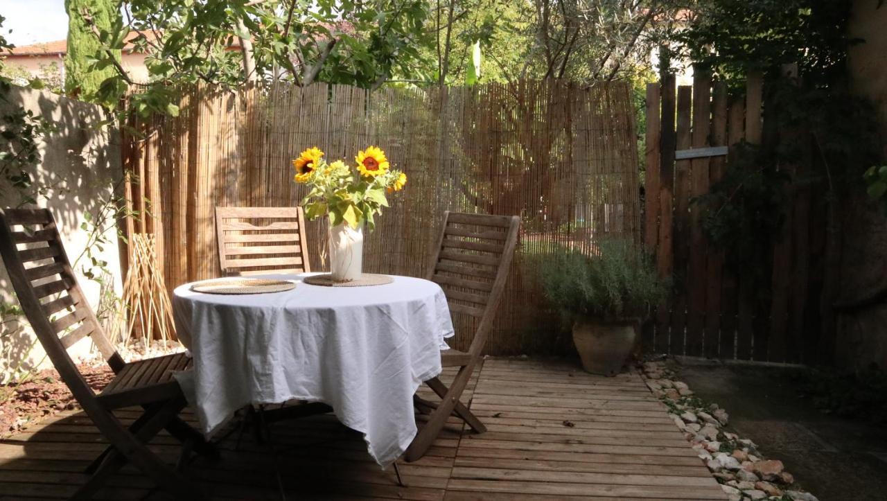 La Summer House Avec Jardin Arles Exterior foto